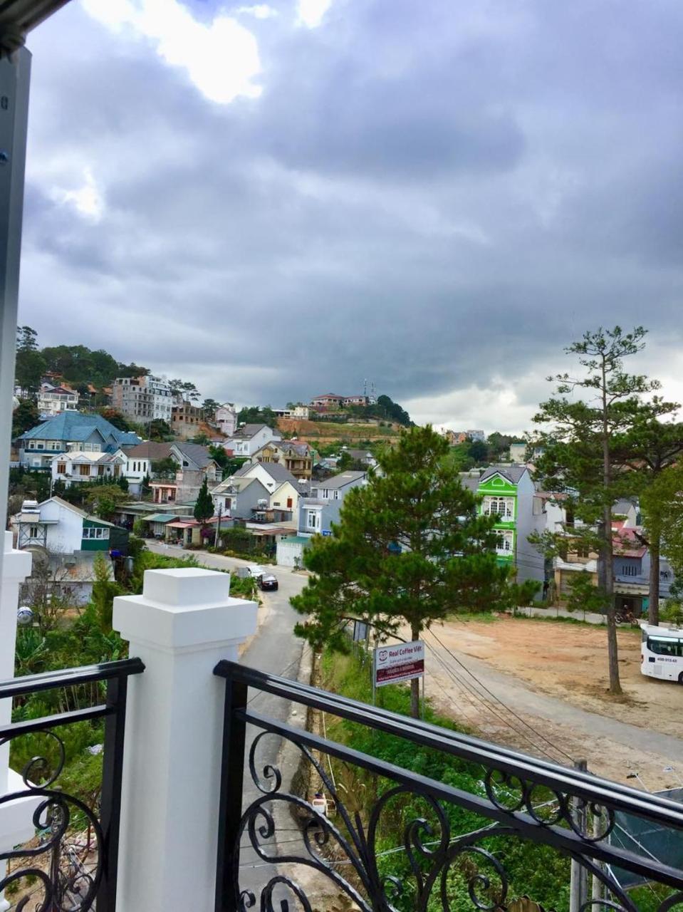 Aurora Hotel Dalat Esterno foto